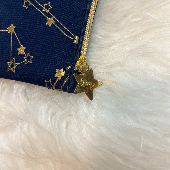 3/$25 Ipsy navy & gold cosmetic pouch - Picture 3 of 4